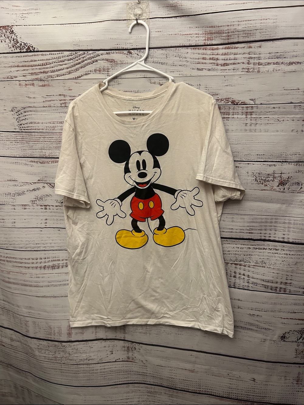 Disney Men's White T-Shirt with Mickey Mouse Print size large